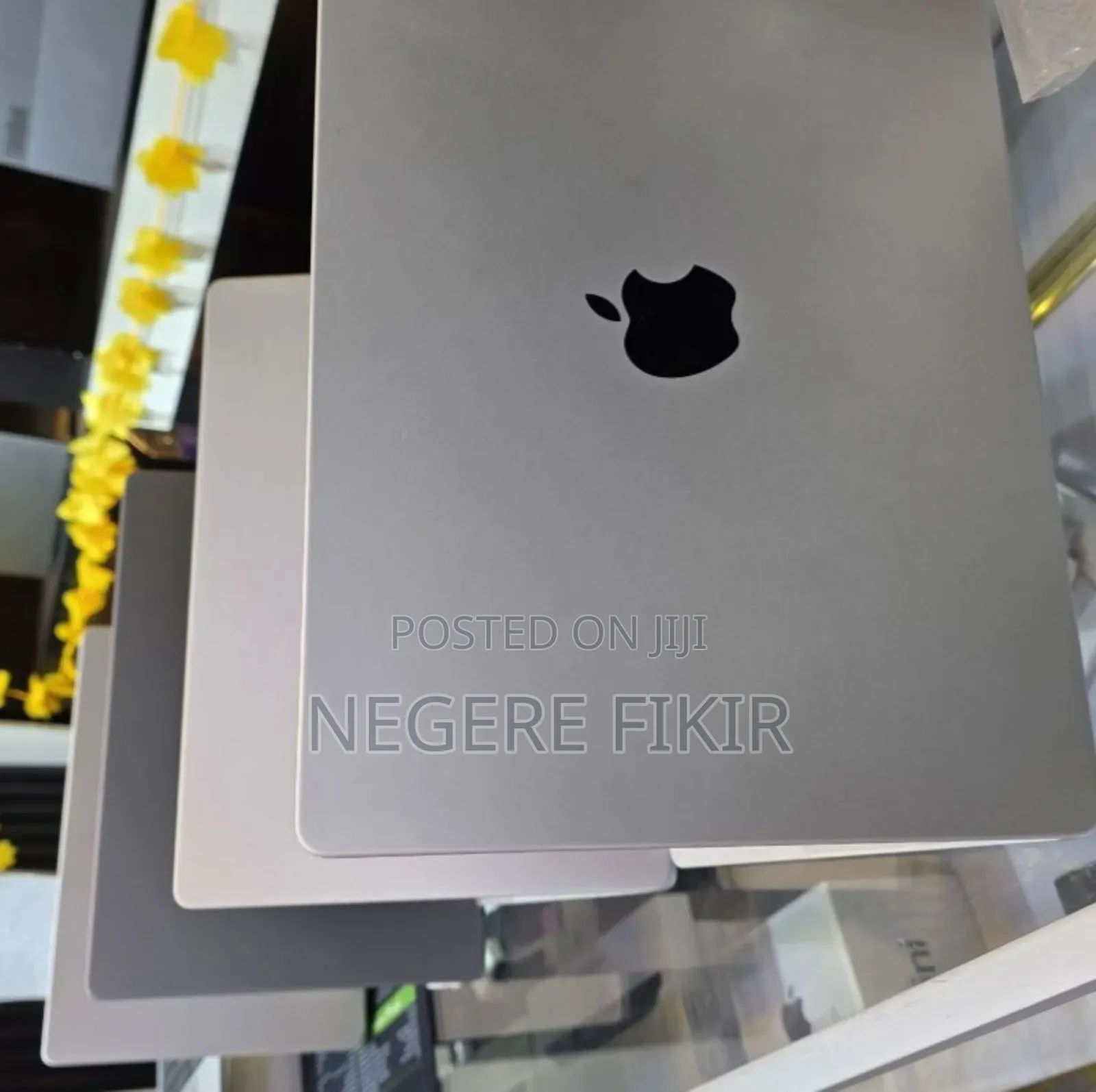 New Laptop Apple MacBook Pro M1 16GB Apple M1 Max SSD 512GB