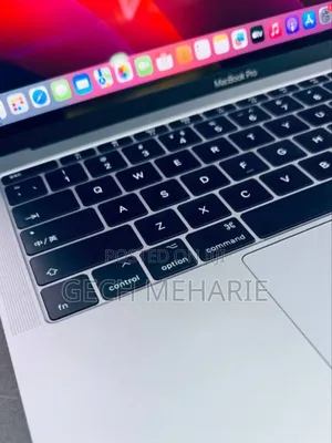 New Laptop Apple MacBook Pro 2017 8GB Intel Core I7 SSD 512GB