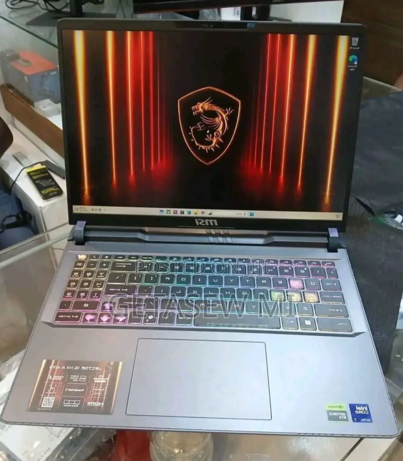 New Laptop MSI Vector GP68 HX 13V 16GB Intel Core I9 SSD 1T