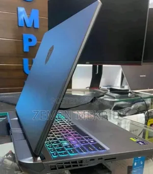 New Laptop MSI GF63 16GB Intel Core I9 SSD 1T