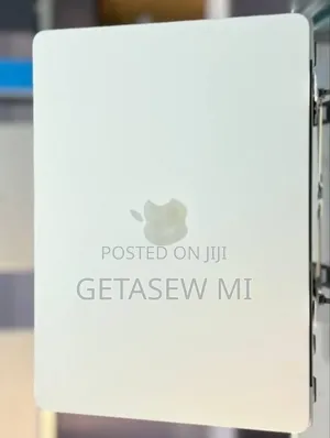 Photo - New Laptop Apple MacBook Air 2025 M4 13-Inch 8GB Apple M4 SSD 256GB