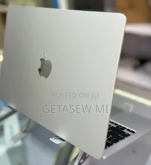 New Laptop Apple MacBook Air 2025 M4 13-Inch 8GB Apple M4 SSD 256GB