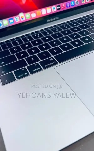 New Laptop Apple MacBook Pro 2017 16GB Intel Core I7 SSD 512GB