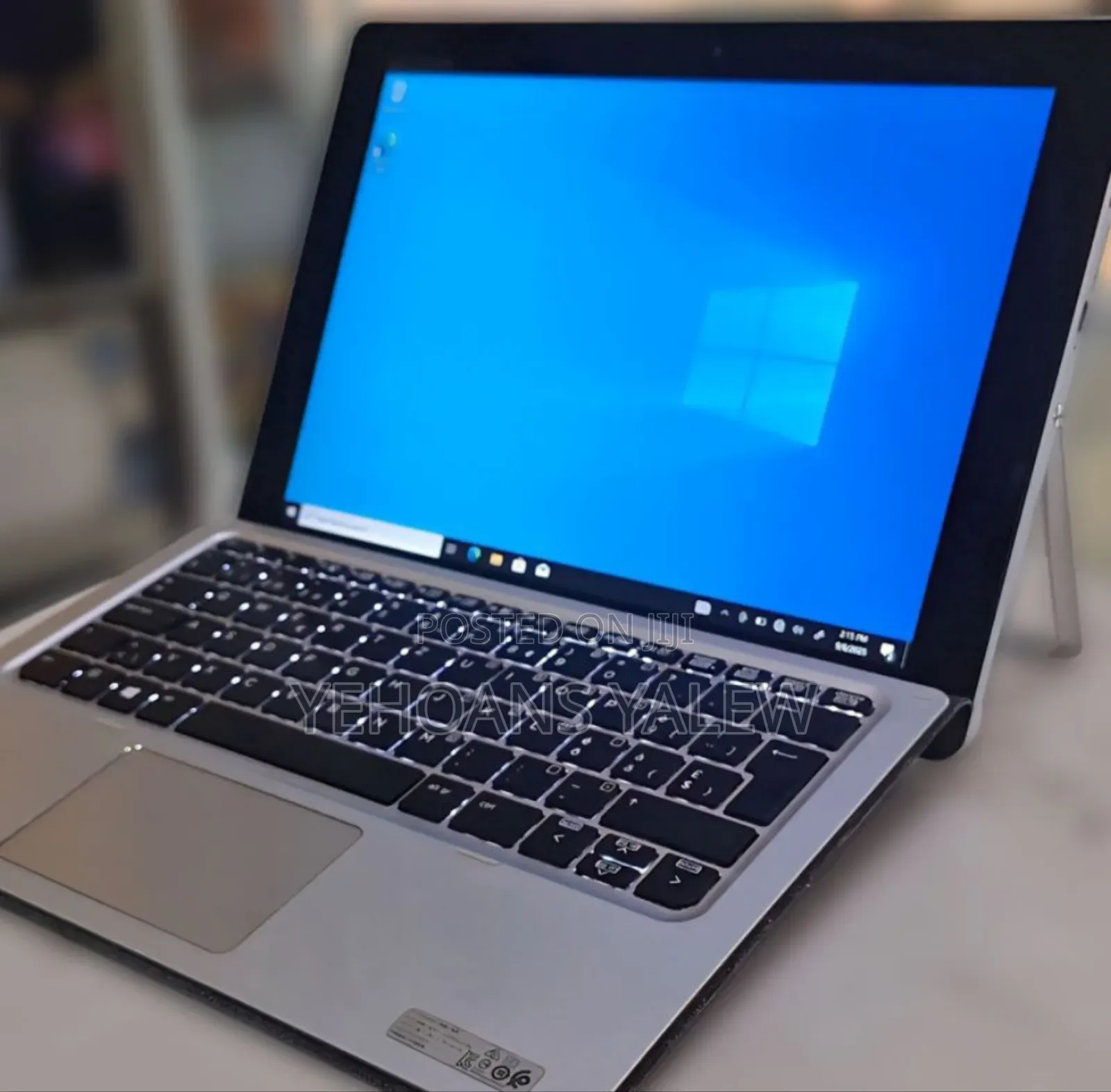 New Laptop HP Elite X2 1011 G1 8GB Intel Core M SSD 256GB