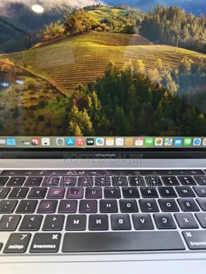 New Laptop Apple MacBook Pro 2019 32GB Intel Core I9 SSD 512GB