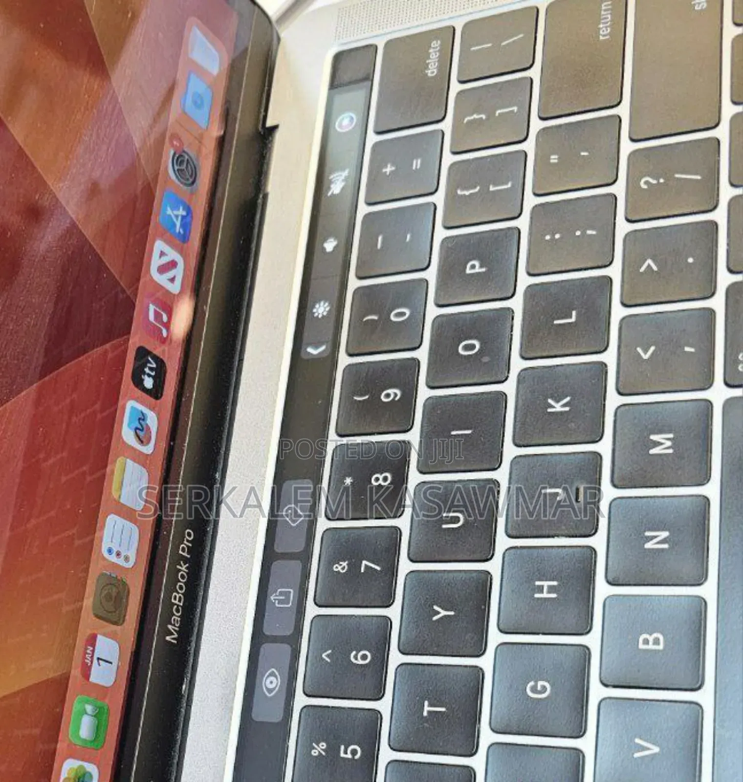 New Laptop Apple MacBook Pro 16GB Intel Core I7 SSD 512GB