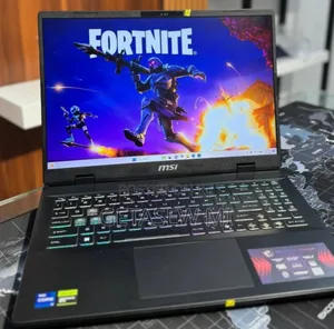 New Laptop MSI Crosshair 15 16GB Intel Core I7 SSD 1T