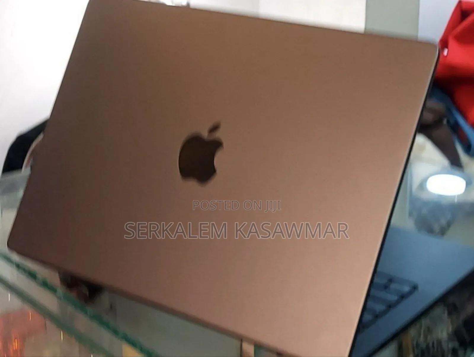 New Laptop Apple MacBook Pro 2023 M3 14-Inch 18GB Apple M3 SSD 512GB