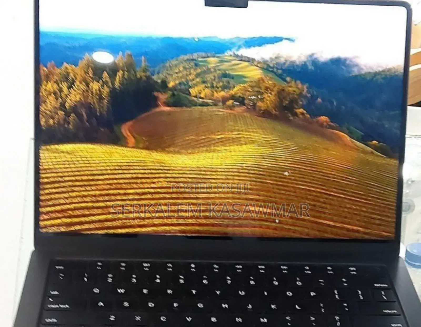 New Laptop Apple MacBook Pro 2023 M3 14-Inch 18GB Apple M3 SSD 512GB