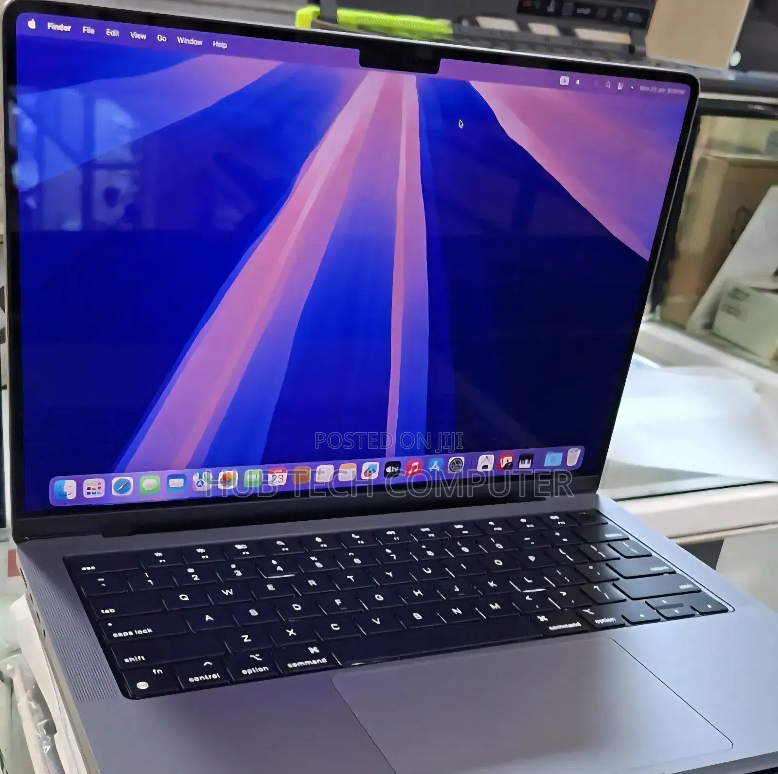 New Laptop Apple MacBook Pro M1 16GB Apple M1 Pro SSD 1T