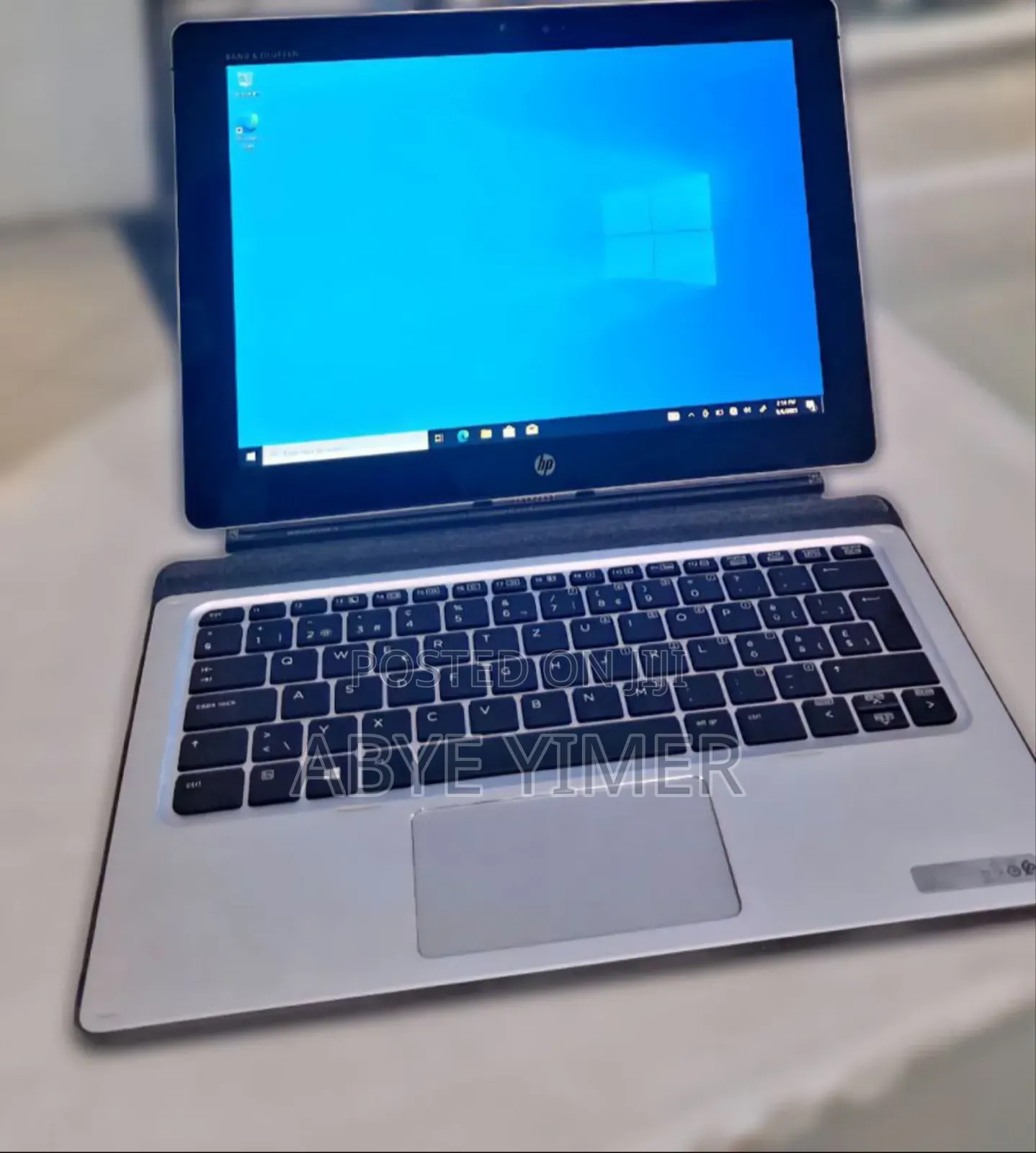 New Laptop HP X2 8GB Intel Core I5 SSD 256GB