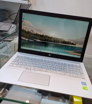 New Laptop HP Pavilion 15 8GB Intel Core I7 HDD 1T