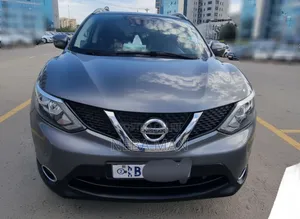 Photo - Nissan Qashqai 2017 Gray