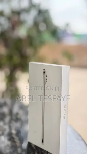 Photo - New Apple iPhone Air 256 GB Rose Gold