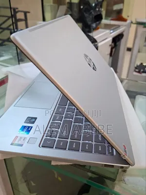 New Laptop HP Stream Notebook 16GB Intel Core I7 SSD 1T