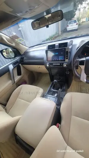 Toyota Land Cruiser Prado 2015 White