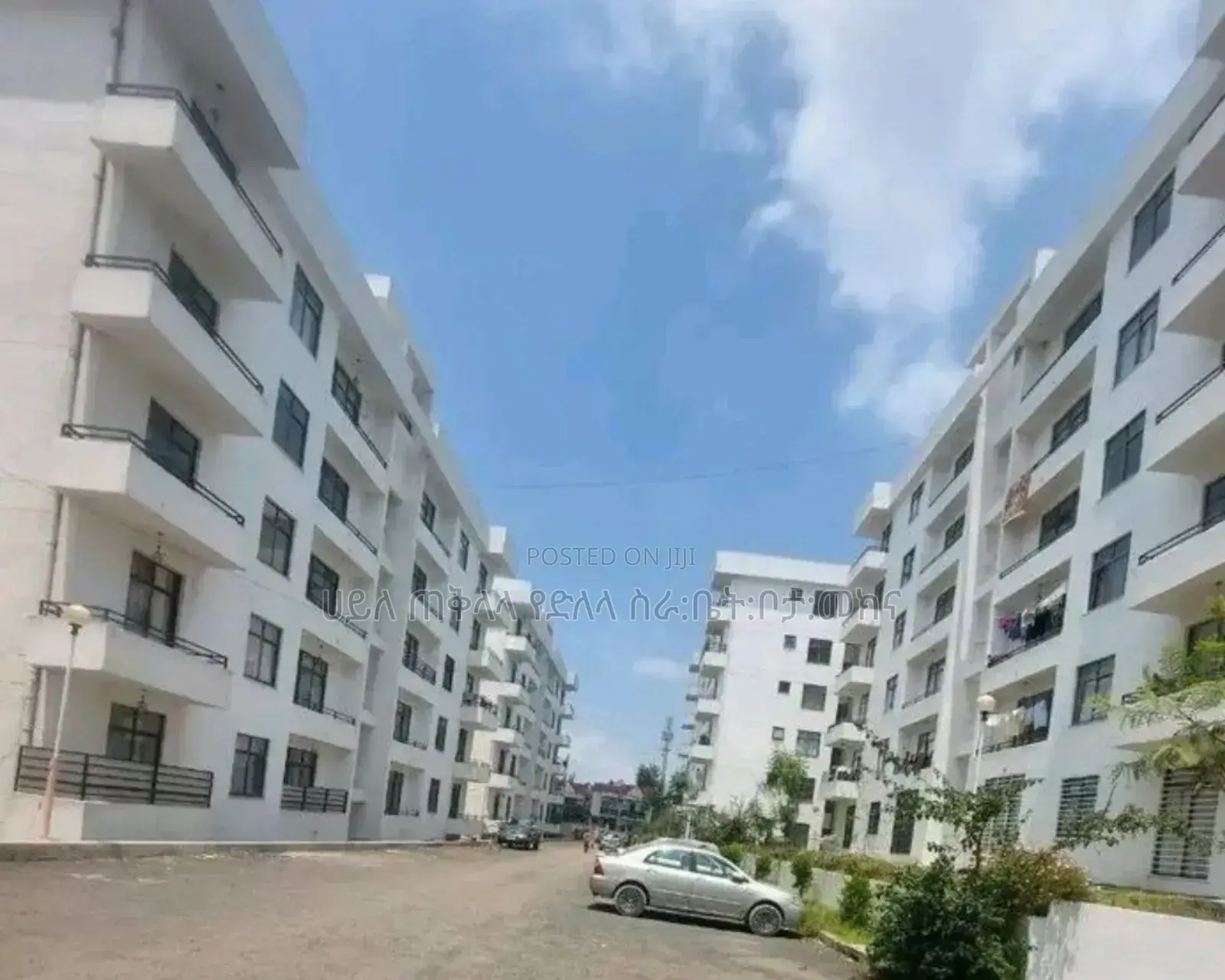 Furnished 3bdrm Apartment in Nohi Real State, Yeka for sale