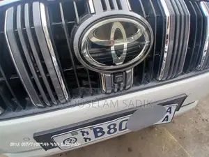 Toyota Land Cruiser Prado 2020 White