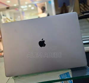 Photo - New Laptop Apple MacBook Pro 2019 32GB Intel Core I9 SSD 1T