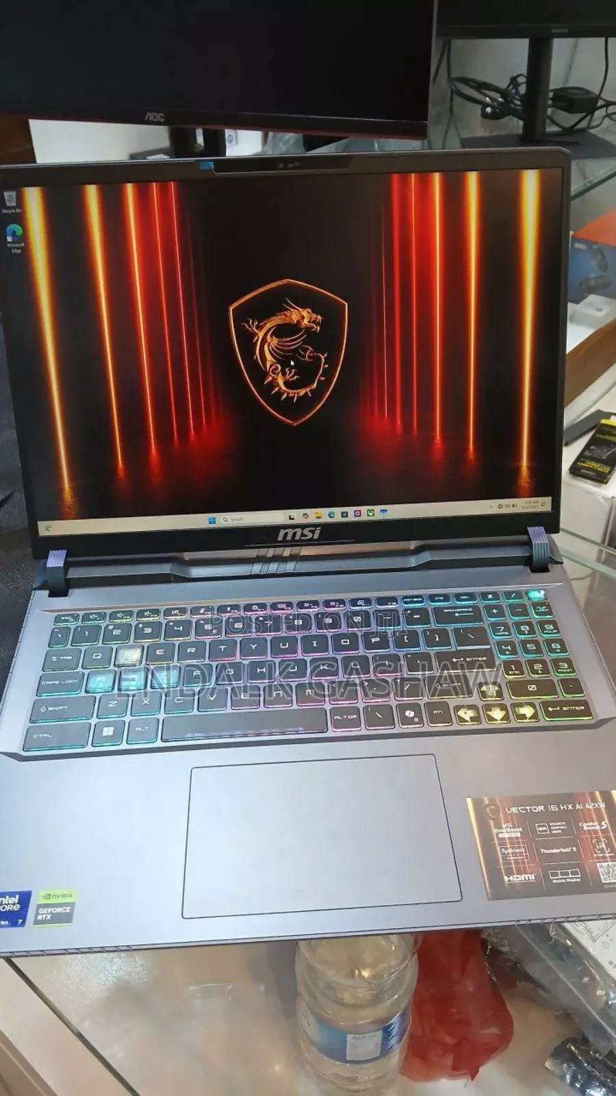 New Laptop MSI Vector 16 HX AI A2XWIG 16GB Intel Core Ultra 7 SSD 1T