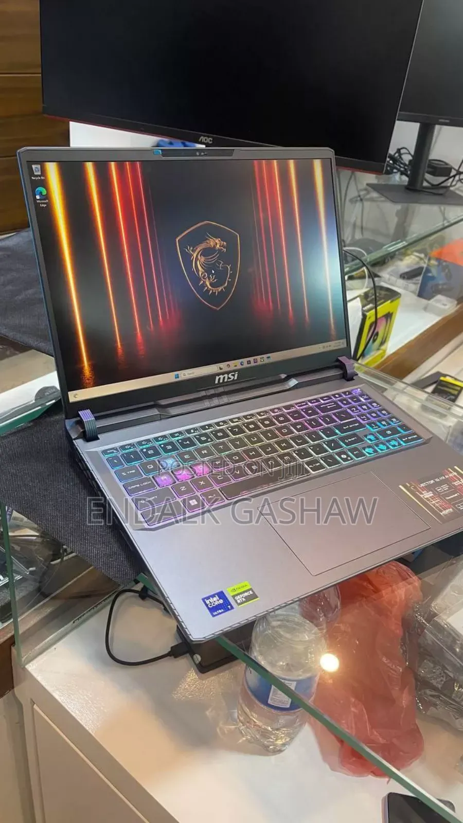 New Laptop MSI Vector 16 HX AI A2XWIG 16GB Intel Core Ultra 7 SSD 1T