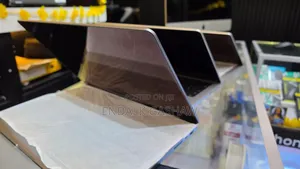 Photo - New Laptop Apple MacBook Pro M1 16GB Apple M1 Pro SSD 512GB