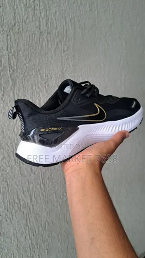Photo - Nike Zoom X