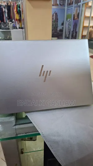 Photo - New Laptop HP EliteBook 840 16GB Intel Core I5 SSD 1T