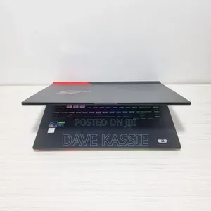 Laptop Asus ROG Strix G16 G614 16GB AMD Ryzen 9 SSD 1T