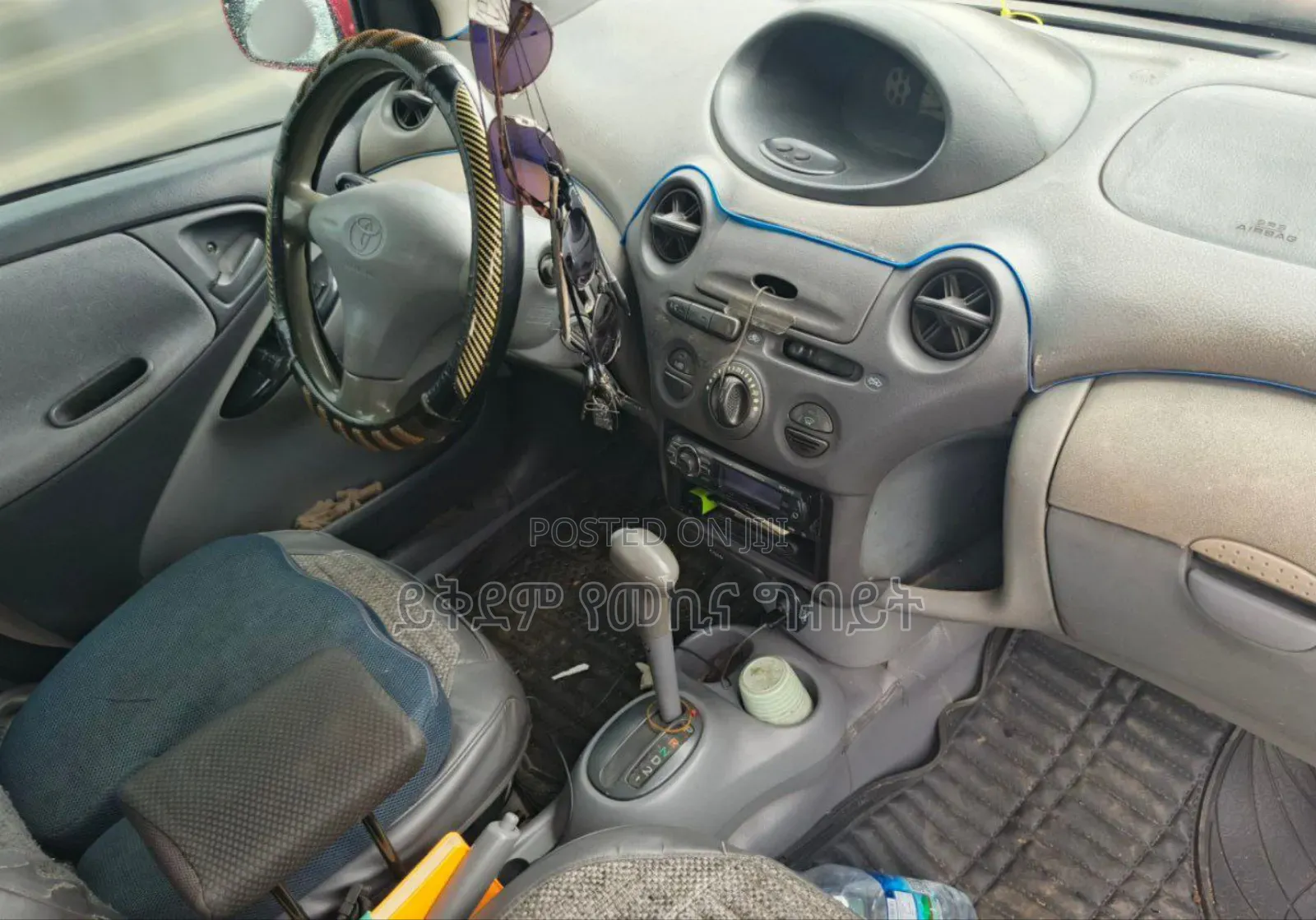 Toyota Vitz 2001 Red