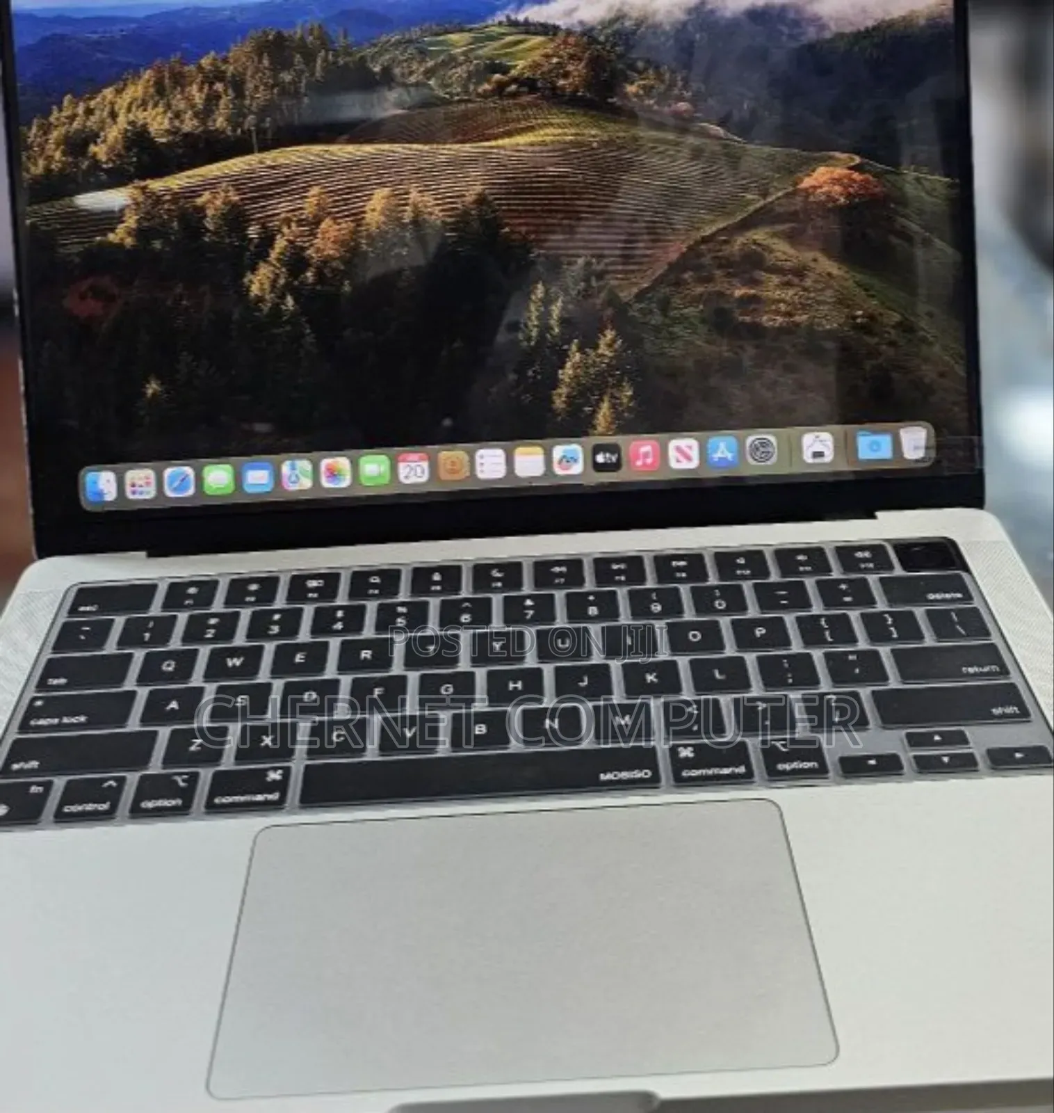 New Laptop Apple MacBook Pro 8GB SSD 512GB