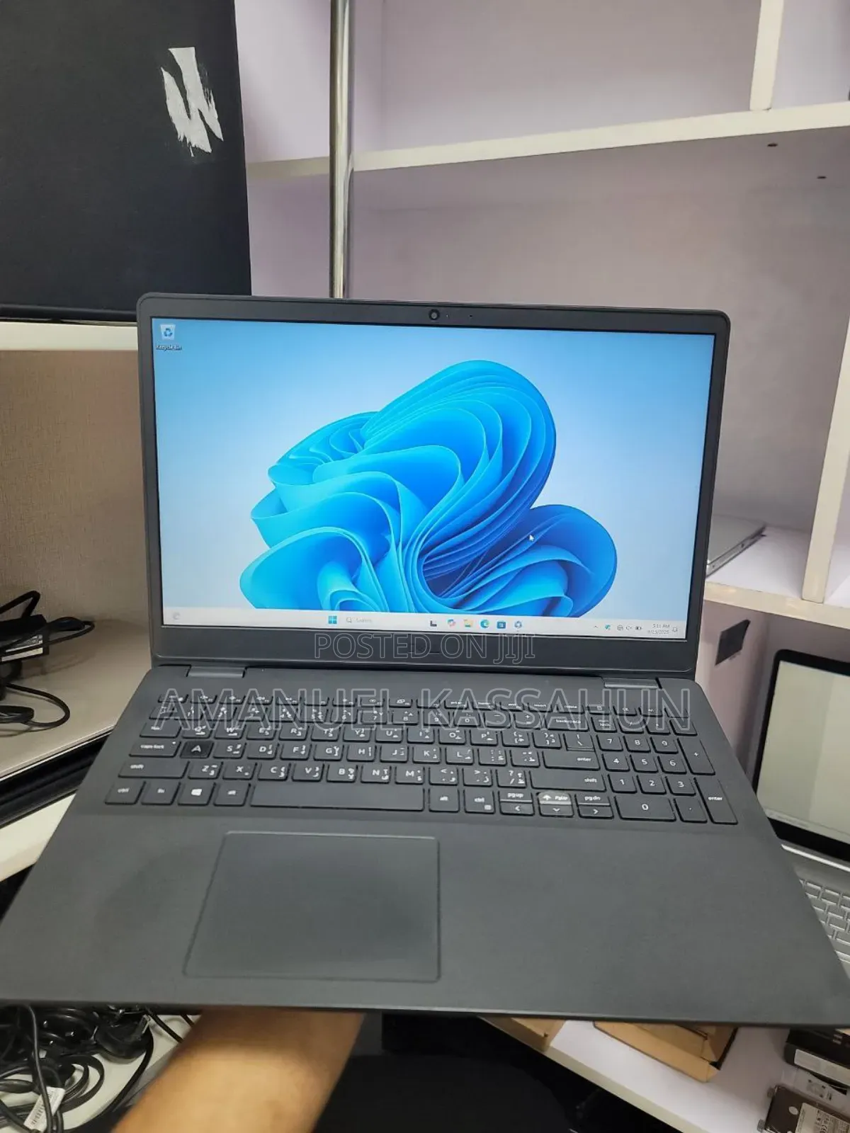 New Laptop Dell Inspiron 15 3000 8GB Intel Core I3 HDD 1T