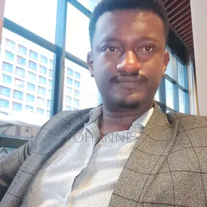 Architect and Graphic Designer