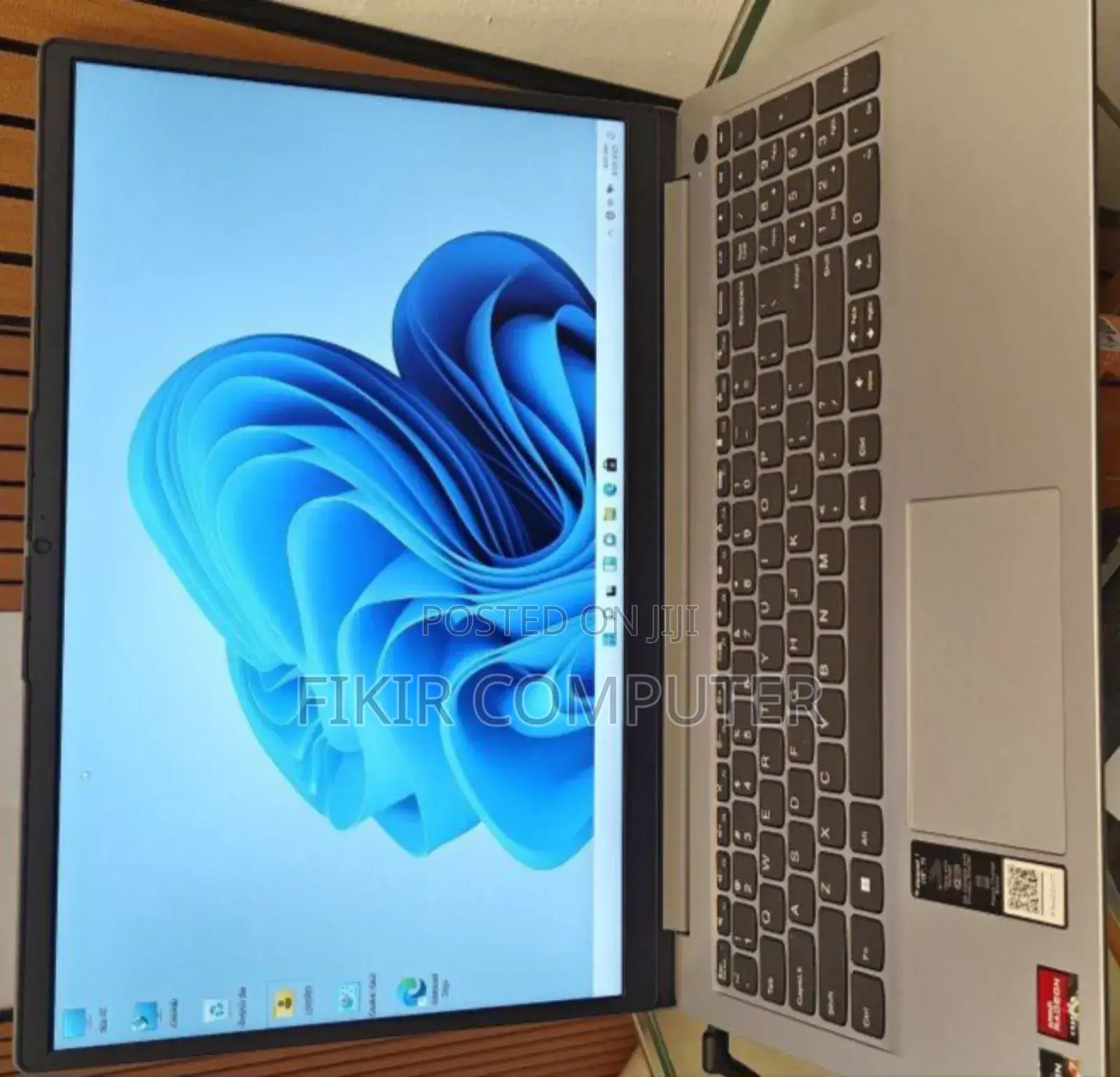 New Laptop Lenovo Thinkpad X1 Yoga 12GB AMD Ryzen 7 SSD 512GB