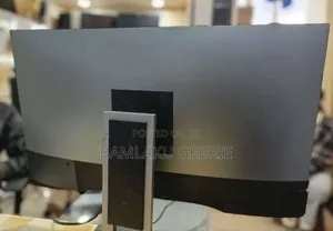 Photo - Dell 27" Inch Frameless Monitor 
 Frameless 
 27" Inch 