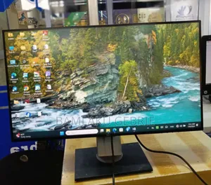 Dell 27" Inch Frameless Monitor 
 Frameless 
 27" Inch 