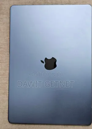 New Laptop Apple MacBook Air 2022 M2 8GB Apple M2 SSD 512GB