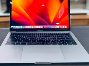 New Laptop Apple MacBook Pro 2017 8GB SSD 512GB