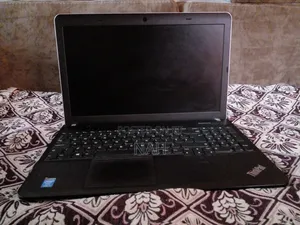 Photo - Laptop Lenovo ThinkPad Yoga 8GB Intel Core I5 SSHD+SSD 256GB