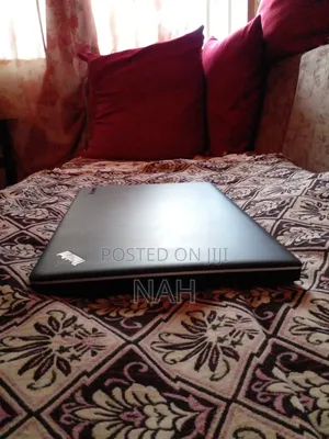 Laptop Lenovo ThinkPad Yoga 8GB Intel Core I5 SSHD+SSD 256GB