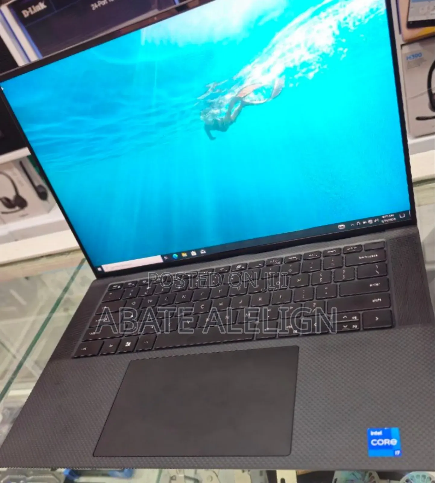 New Laptop Dell Precision 15 3520 32GB Intel Core I7 SSD 512GB