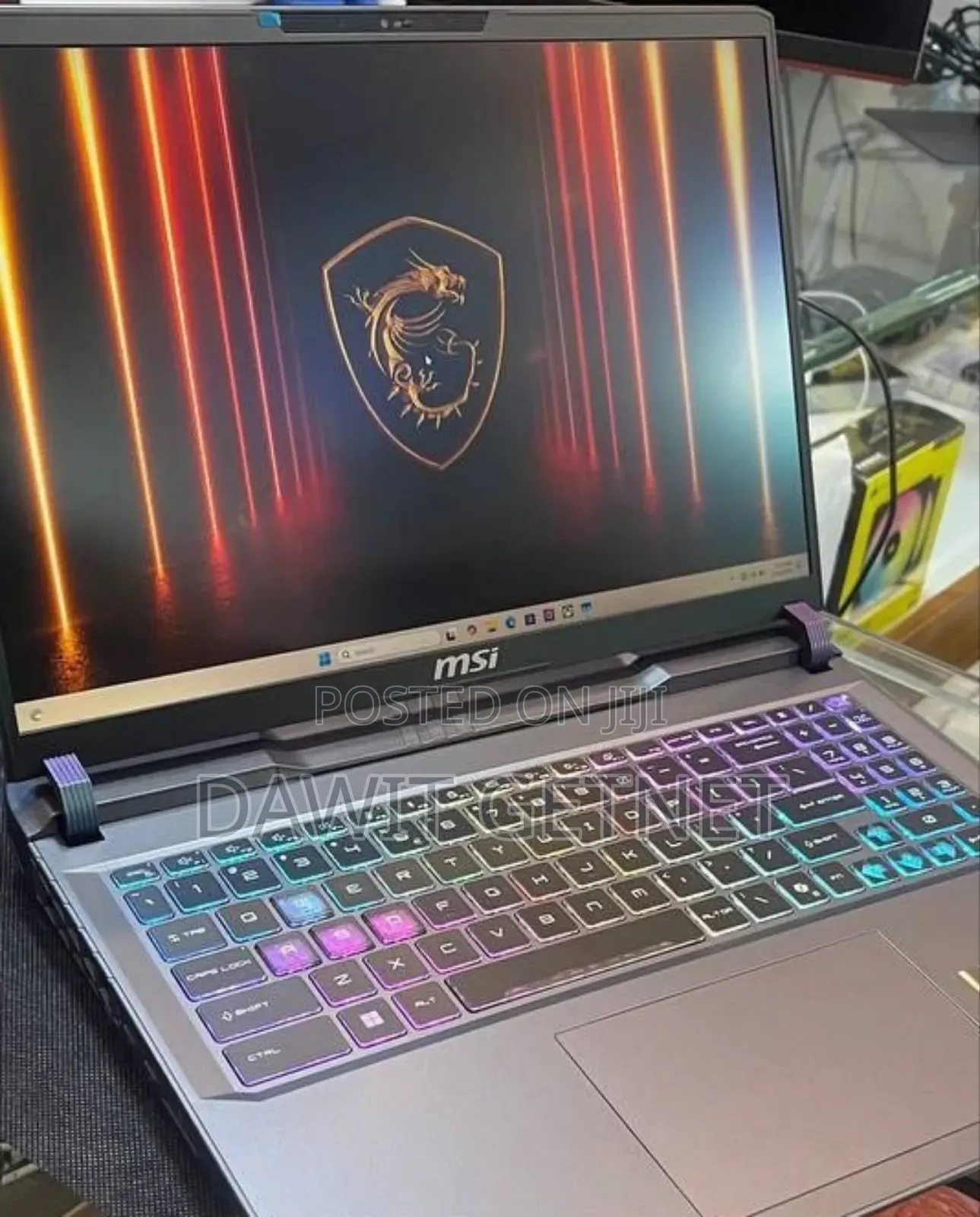 New Laptop MSI Vector 16 HX AI A2XWIG 16GB Intel Core Ultra 7 SSD 1T