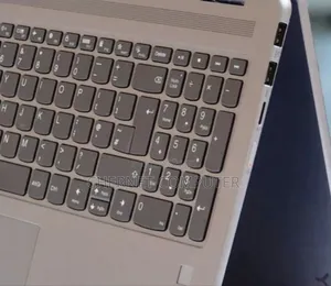 New Laptop Lenovo Yoga 7i 16GB Intel Core I7 SSD 512GB