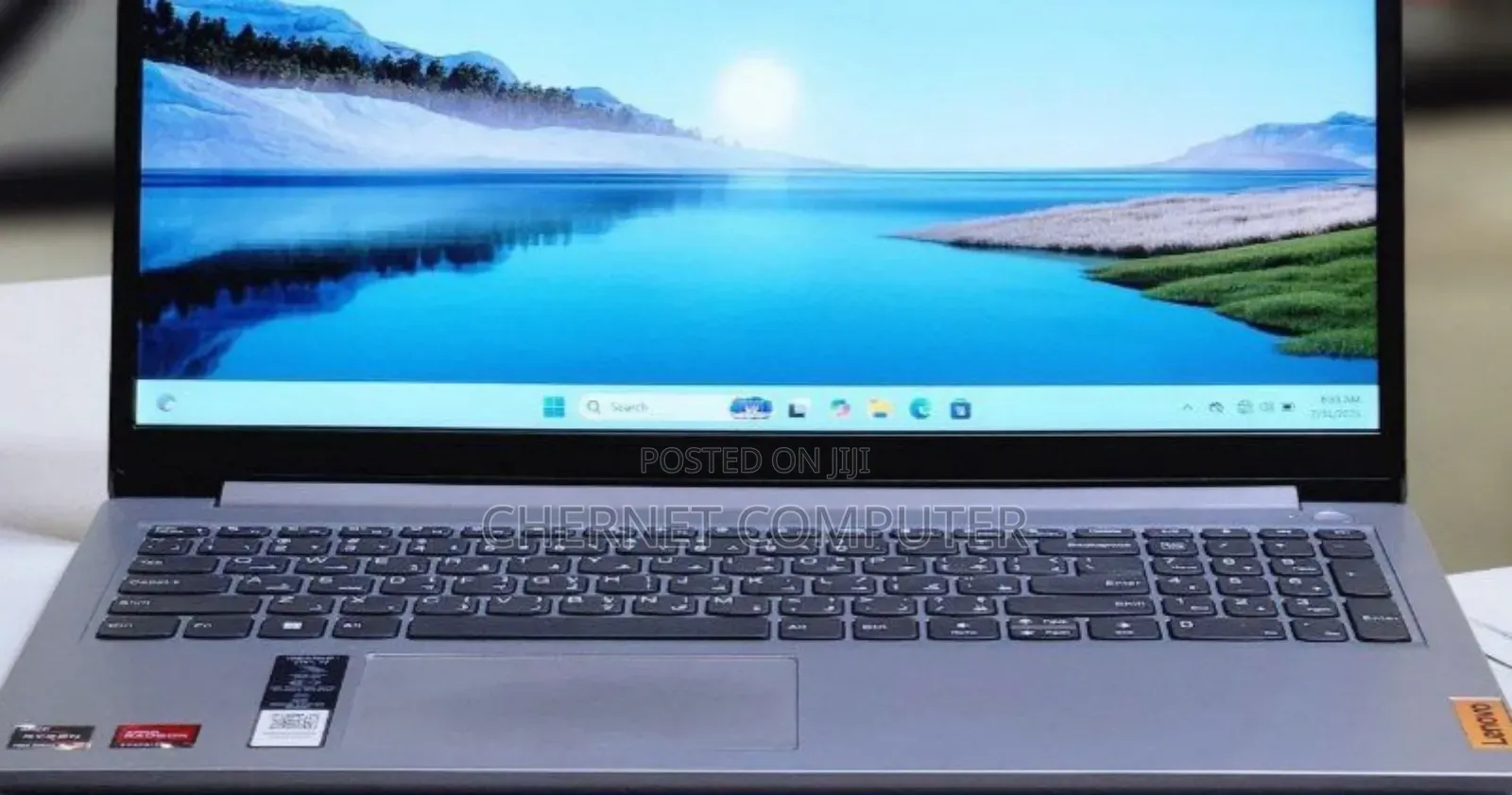 New Laptop Lenovo 8GB AMD Ryzen 5 SSD 512GB