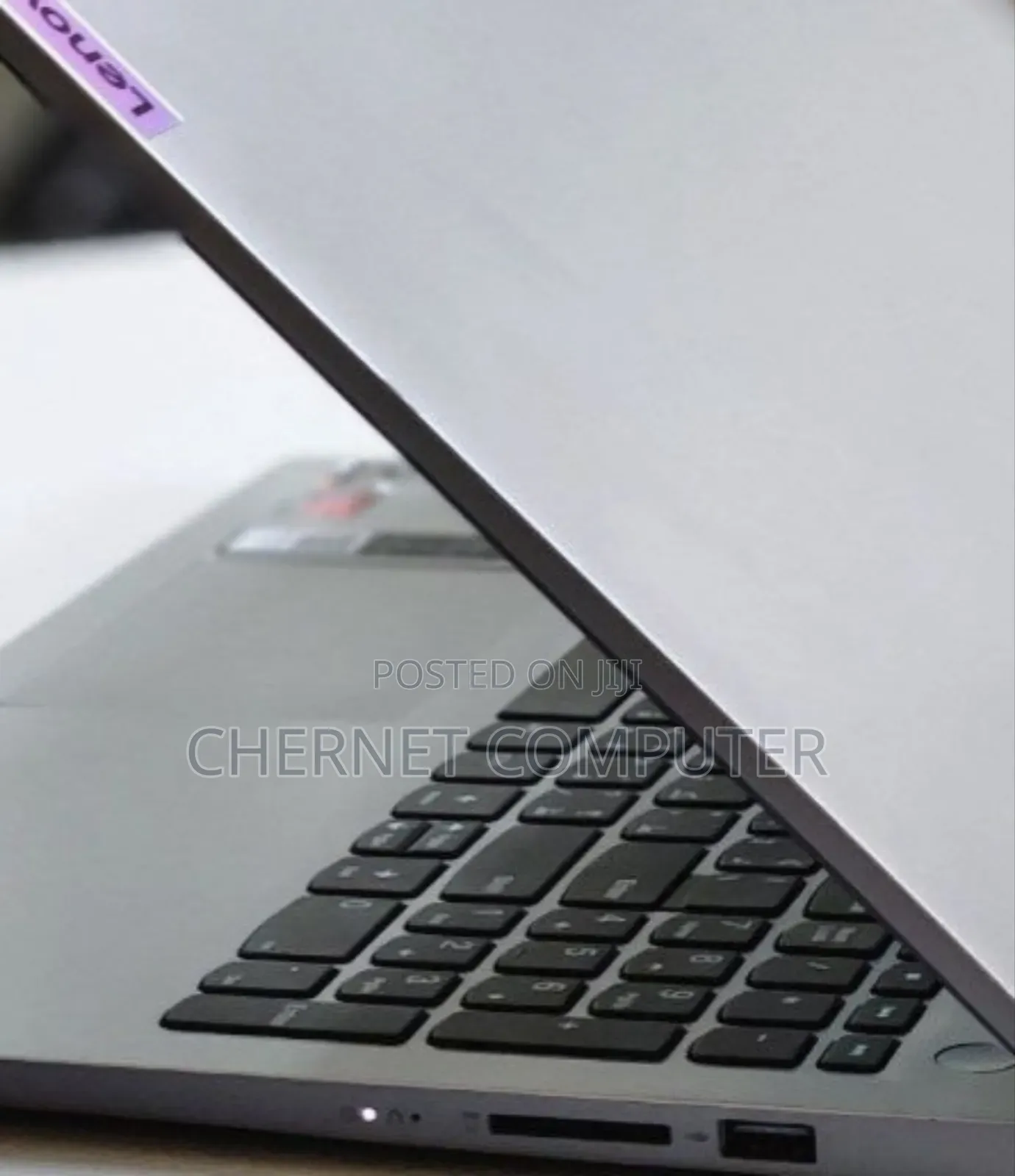 New Laptop Lenovo 8GB AMD Ryzen 5 SSD 512GB