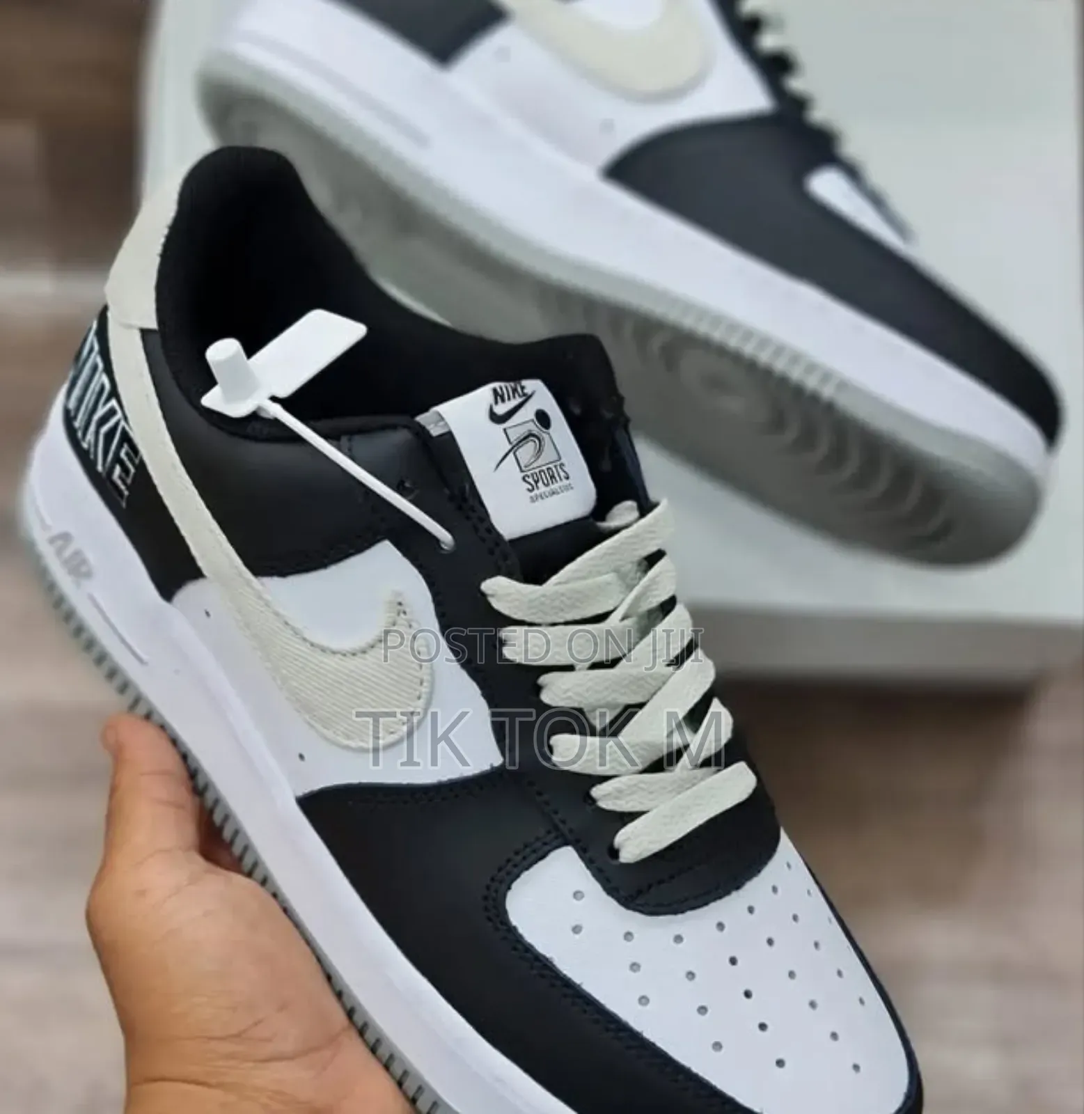 Nike Air Force 1 '07