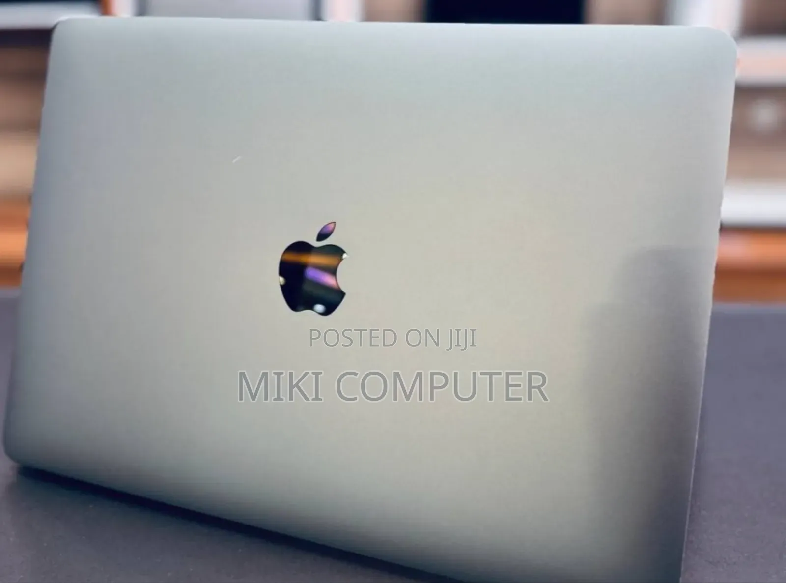 New Laptop Apple MacBook Pro 2017 8GB Intel Core I7 SSD 512GB