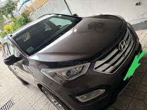 Photo - Hyundai Santa Fe 2014 Gray