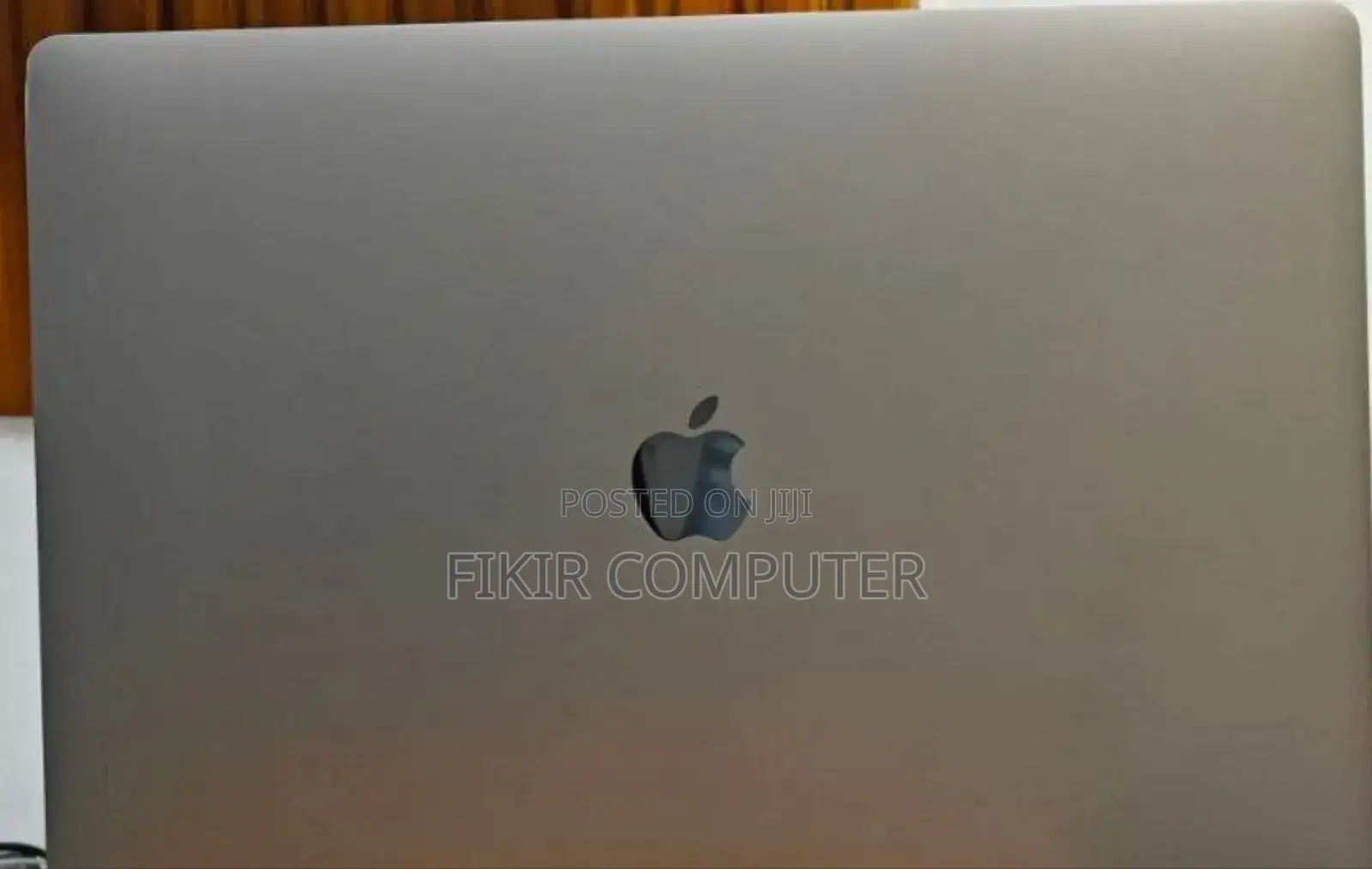 New Laptop Apple MacBook Pro 2019 16GB Intel Core I7 SSD 512GB