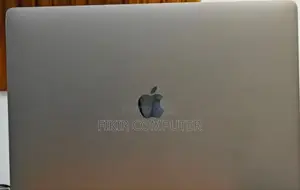 New Laptop Apple MacBook Pro 2019 16GB Intel Core I7 SSD 512GB